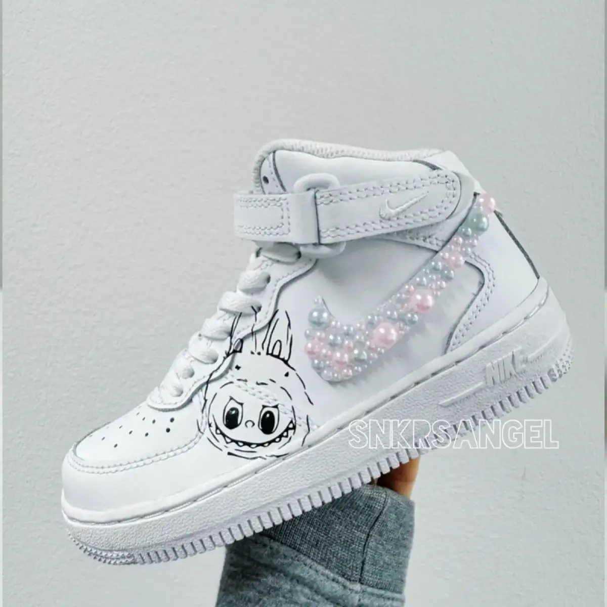 Labubu Nike LaBubu AF 1 (2) Labubu Nike LaBubu AF 1